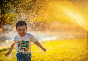 Child sprinkler_web